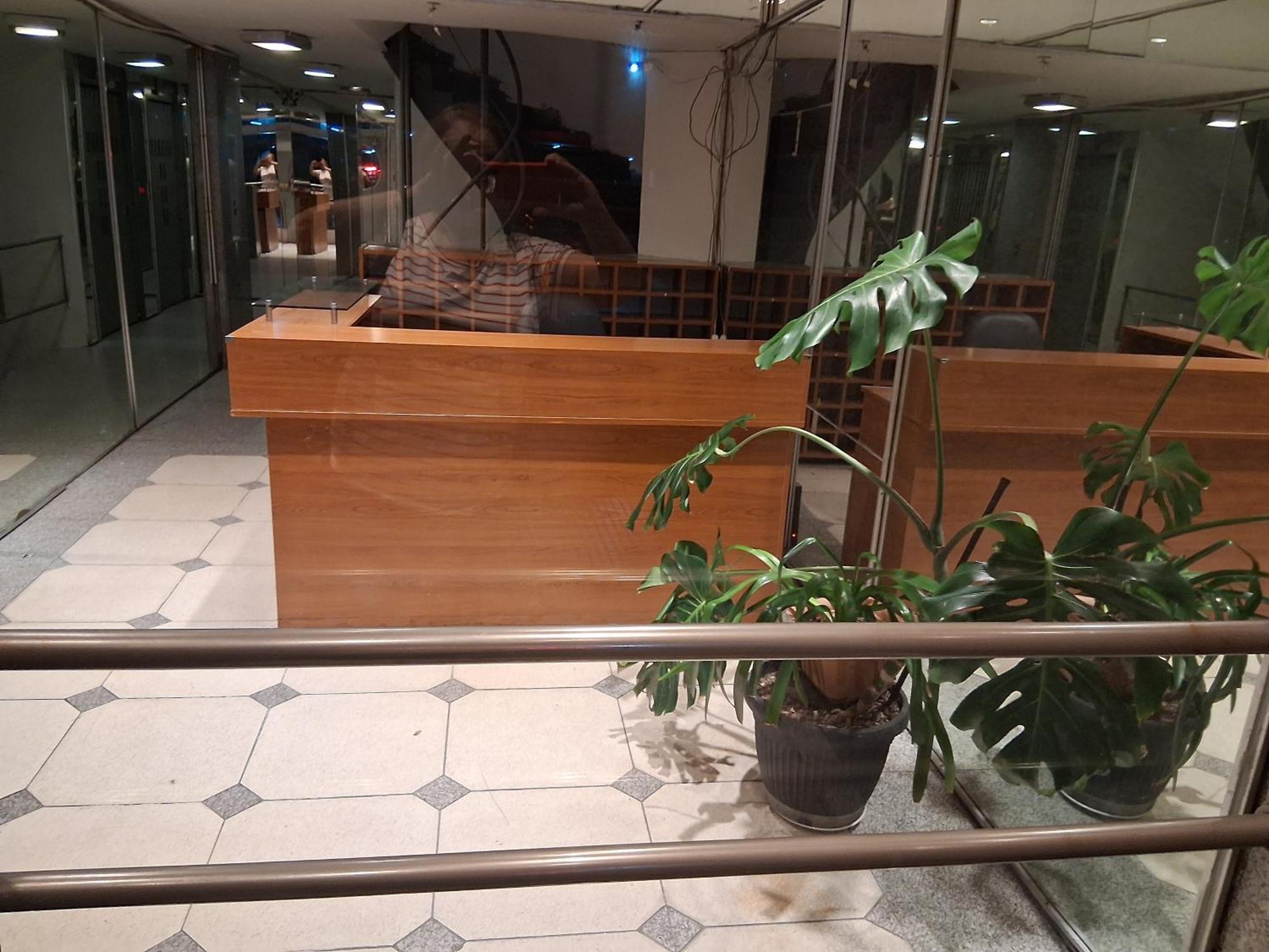 4 Ventanales Sobre La Avenida Corrientes Apartment Buenos Aires Bagian luar foto